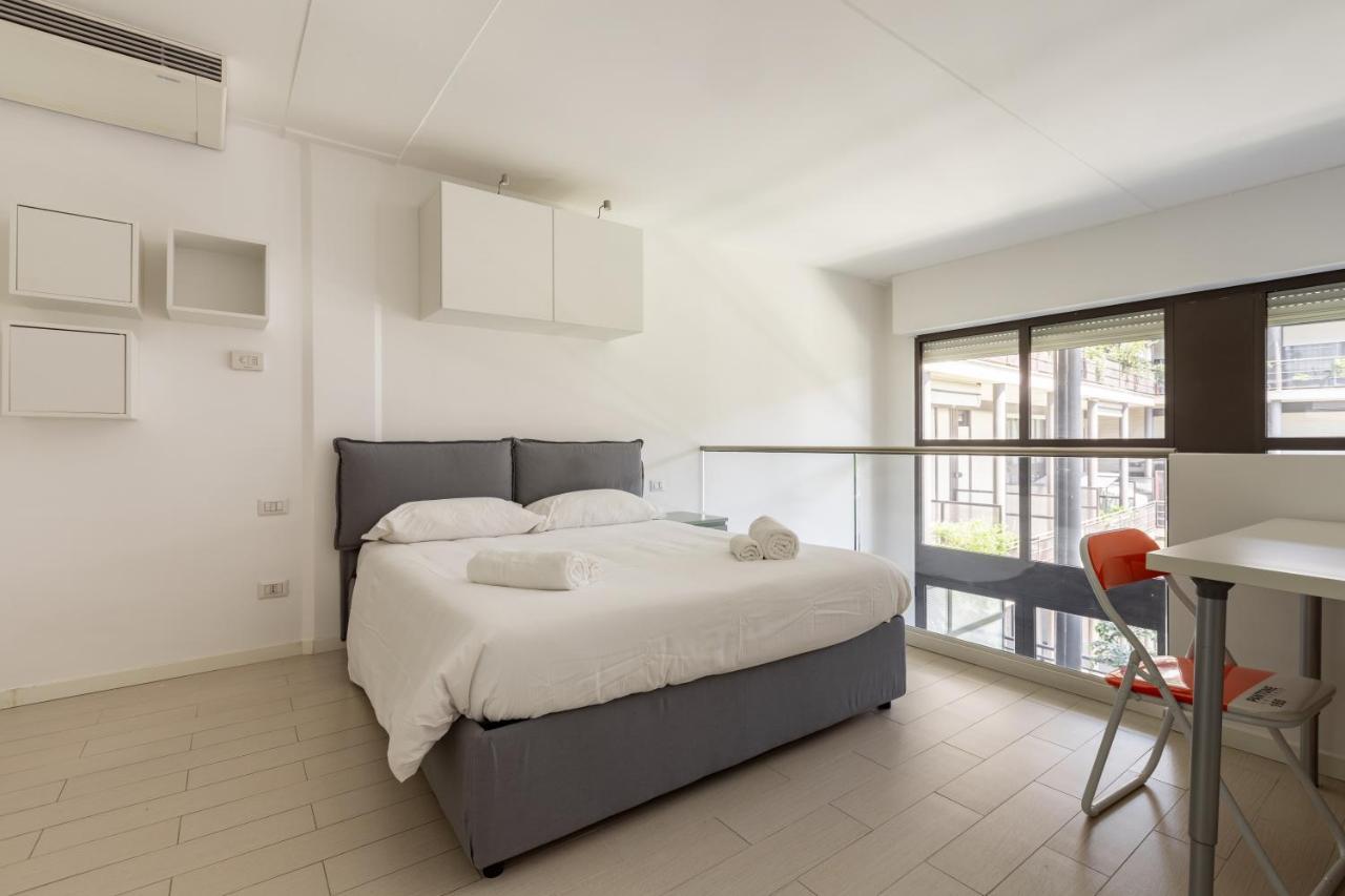 Elegant Loft With Balcony! Apartment Milan Exterior photo