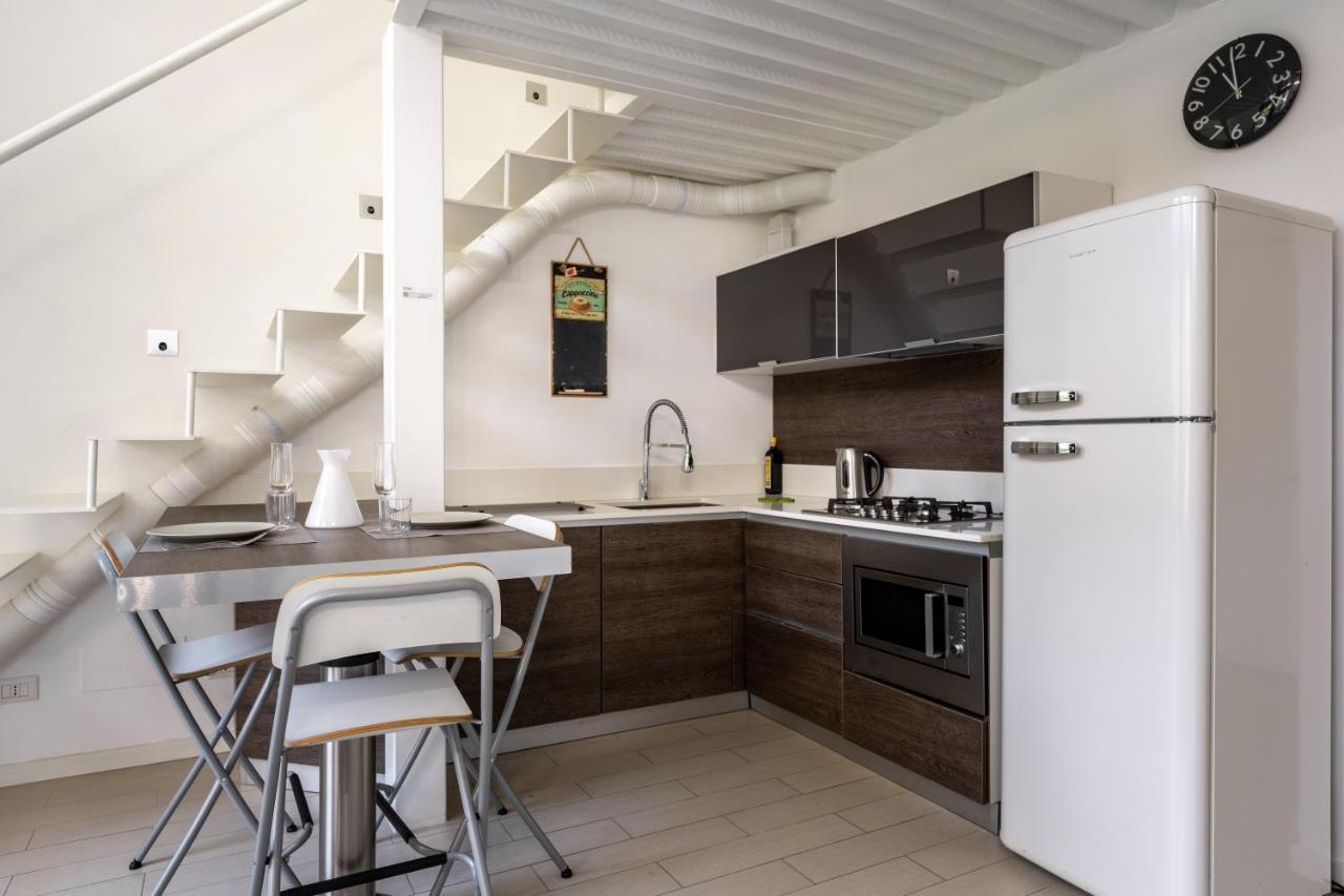 Elegant Loft With Balcony! Apartment Milan Exterior photo
