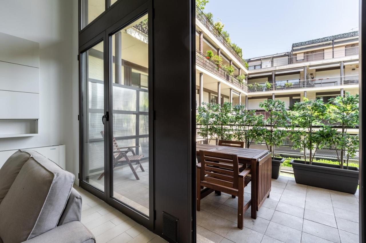 Elegant Loft With Balcony! Apartment Milan Exterior photo