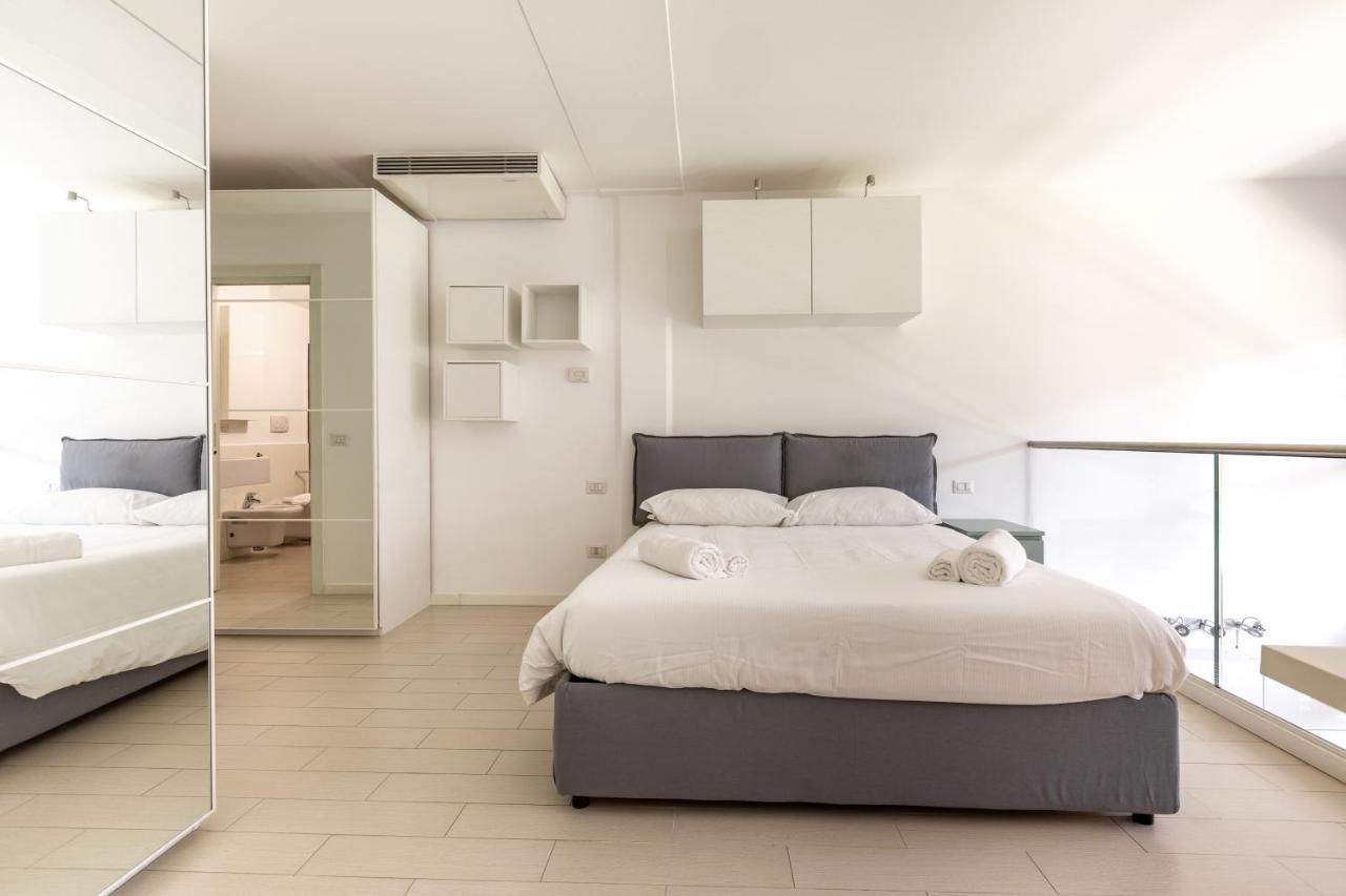 Elegant Loft With Balcony! Apartment Milan Exterior photo