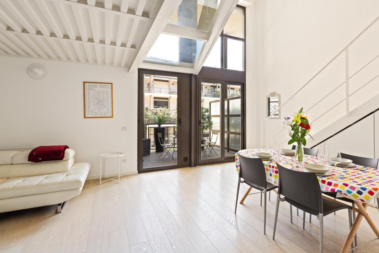 Elegant Loft With Balcony! Apartment Milan Exterior photo