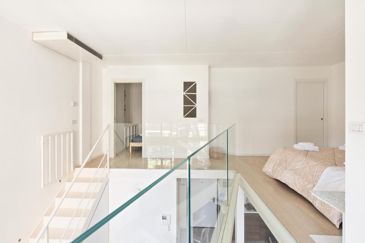 Elegant Loft With Balcony! Apartment Milan Exterior photo